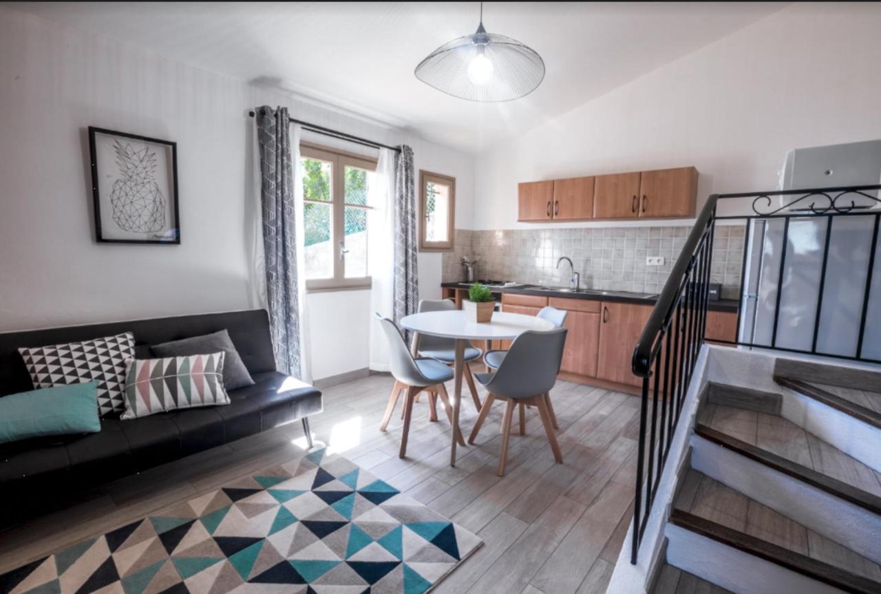 Petite Maison De Vacance Vue Mer ル・ラヴァンドゥー エクステリア 写真